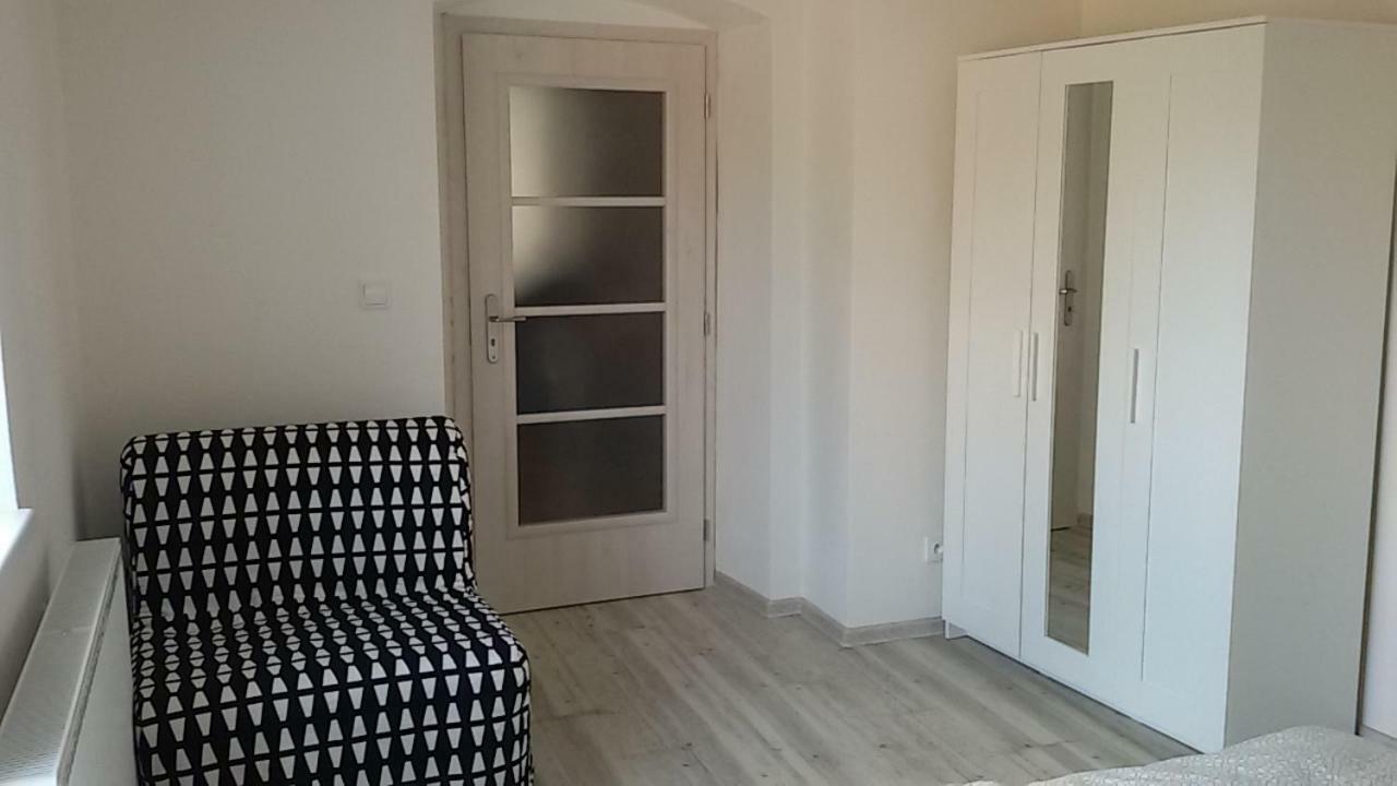Na Kopecku Apartment *